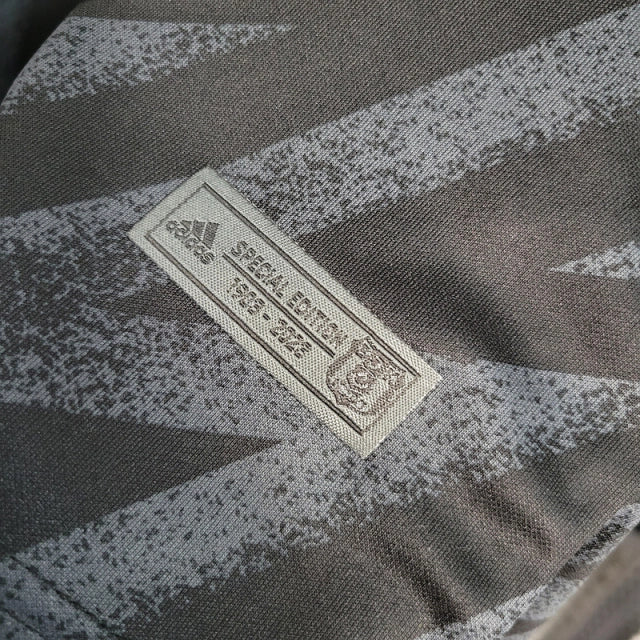 Camisa Besiktas Edição Especial Aniversario 23/24 - Torcedor Adidas Masculina - Preta com detalhes em branco