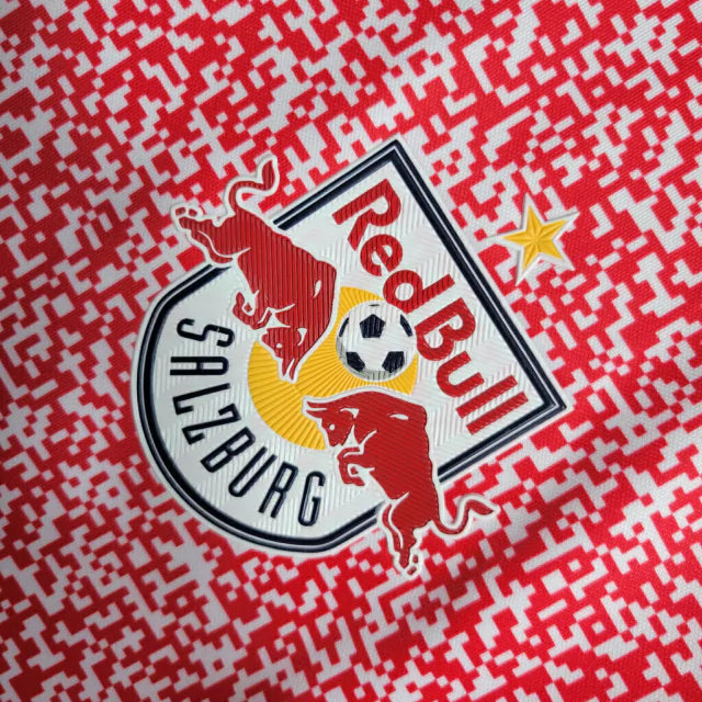 Camisa Red Bull Salzburg Treino 23/24 - Torcedor Nike Masculina - Branco com detalhes em vermelho e preto