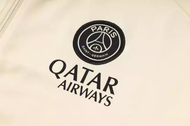 Conjunto Paris Saint-German Treino 24/25 - Masculino Jordan - Bege e preto com detalhes em rosa