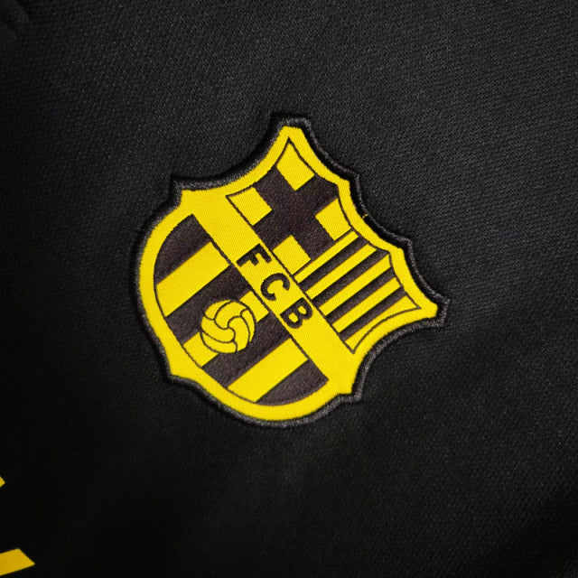 Camisa Barcelona 23/24 Polo - Torcedor Nike Masculina - Preta com detalhes em azul e vermelho