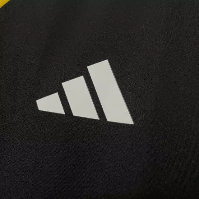 Camisa Atlético Mineiro Treino 25/26 - Torcedor Adidas Masculina - Preta com detalhes em amarelo e laranja