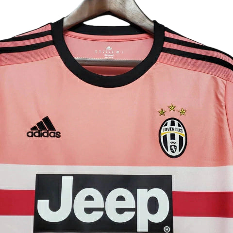 Camisa Retrô Juventus 2015/2016 - Adidas Masculina - Rosa com detalhes em preto