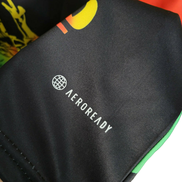 Camisa Ajax Edição Especial 23/24 - Torcedor Adidas Masculina - Preta com detalhes em homenagem ao Bob Marley