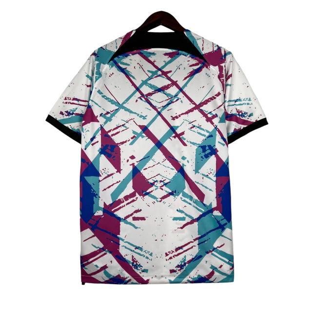 Camisa Barcelona Edição Especial 23/24 - Torcedor Nike Masculina - Branca com detalhes em preto e roxo