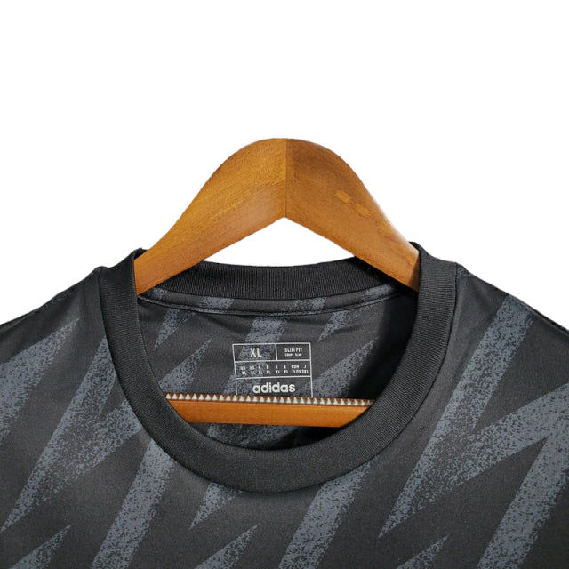 Camisa Besiktas Edição Especial Aniversario 23/24 - Torcedor Adidas Masculina - Preta com detalhes em branco