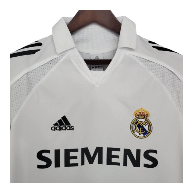 Camisa Retrô Real Madrid I 05/06 - Masculina Adidas - Branca com detalhes em preto