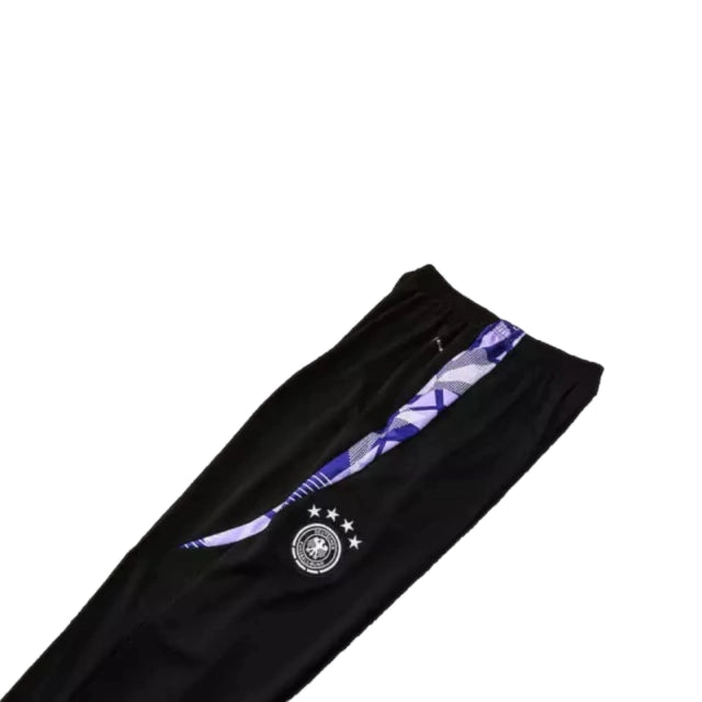 Conjunto Seleção Alemanha Treino 23/24 - Masculino Adidas - Branco com detalhes em preto e roxo